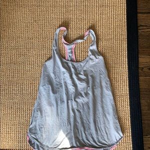 LULULEMON top